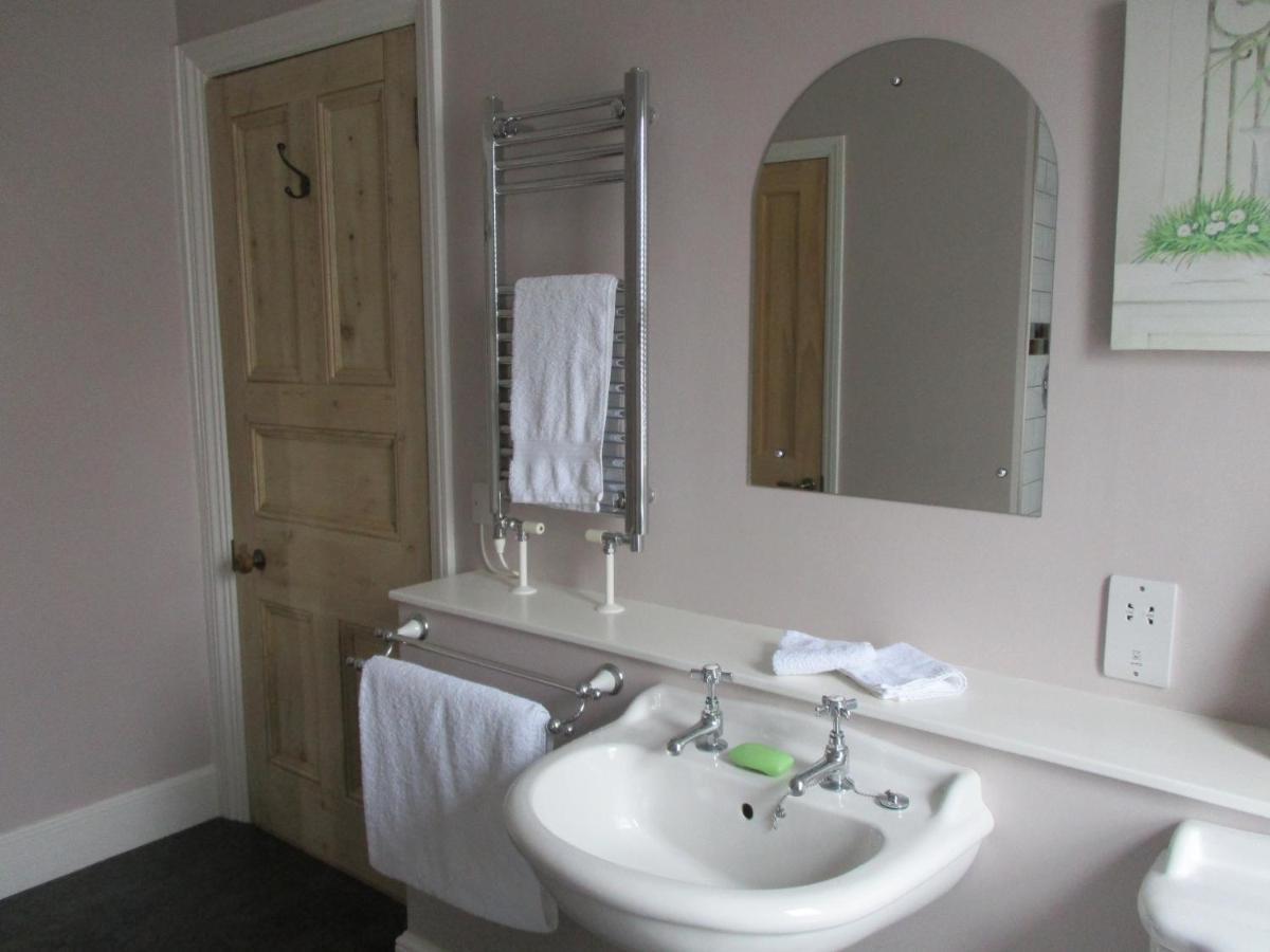 Brookshill House B & B 글라스턴버리 외부 사진